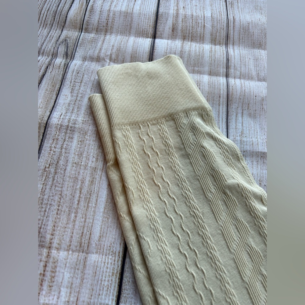 JoyLab High Waisted 7/8 Moisture Wicking Legging NWT - Picture 4 of 7